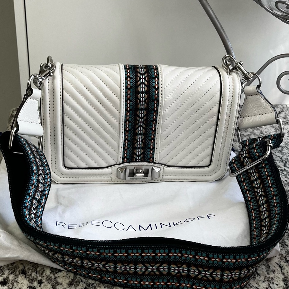 - NWOT stunning Rebecca Minkoff Chevron Love ivory handbag with quilt stit…